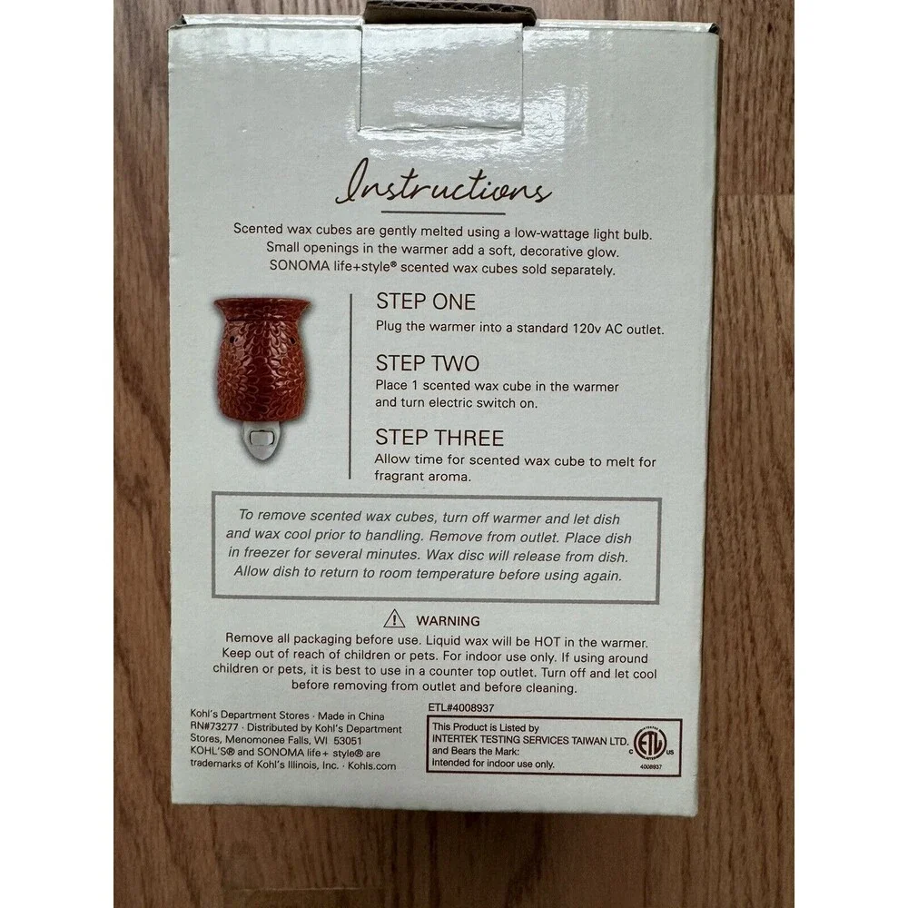 NEW Sonoma‎ Scented Wax Cube Outlet Warmer With 6 Lilac & Jasmine Cubes NIB